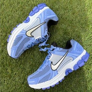 Nike Vomero 5 Women’s Air Zoom Royal Pulse Blue Silver Running Sneakers  7 / 38